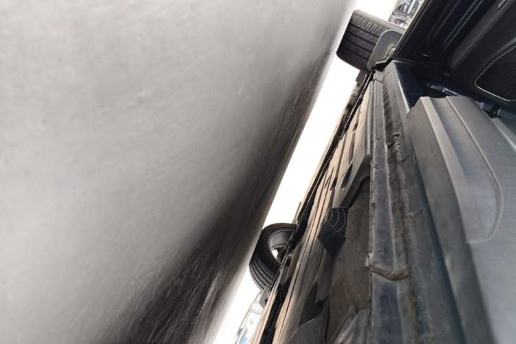 Used Lynk & Co 01 2017 2.0T Two-Wheel Drive Zhaopu Version Left Side Sill