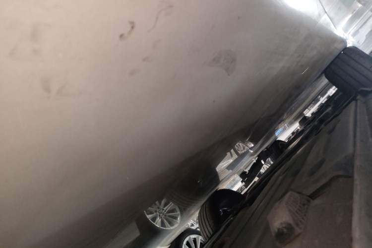 Used Lynk & Co 01 2017 2.0T Two-Wheel Drive Zhaopu Version Left Side Sill