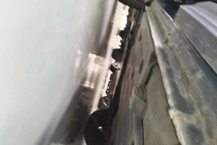 Used Lynk & Co 01 2017 2.0T Two-Wheel Drive Zhaopu Version Left Side Sill