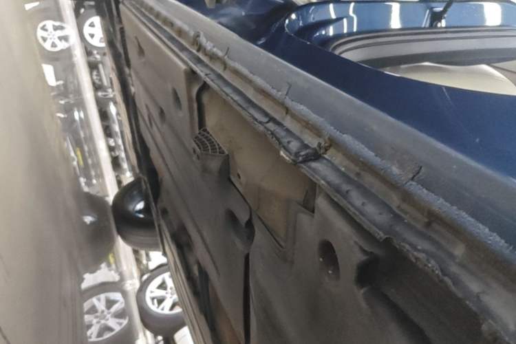 Used Lynk & Co 01 2017 2.0T Two-Wheel Drive Zhaopu Version Left Side Sill