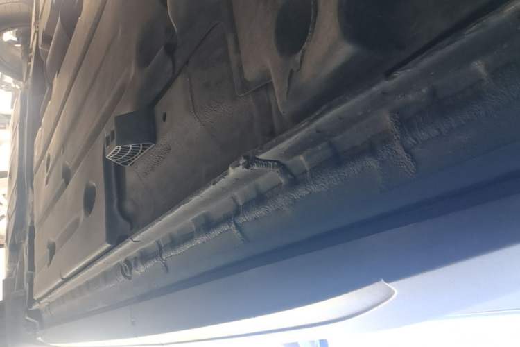 Used Lynk & Co 01 2017 2.0T Two-Wheel Drive Zhaopu Version Left Side Sill