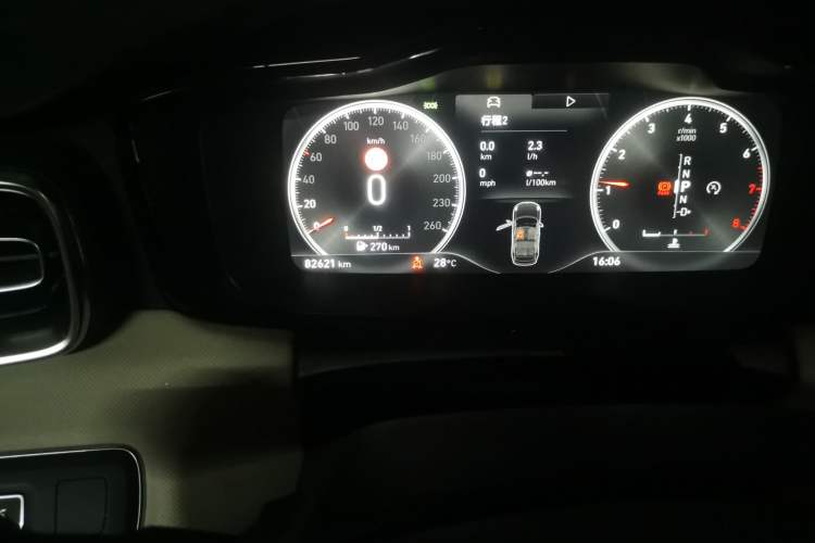 Used Lynk & Co 01 2017 2.0T Two-Wheel Drive Pro Edition Odometer Close Up