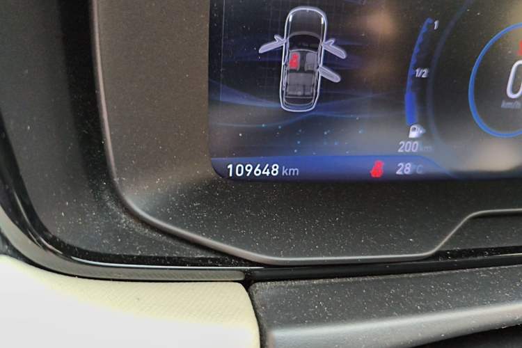 Used Lynk & Co 01 2017 2.0T Two-Wheel Drive Zhaopu Version Odometer Close Up