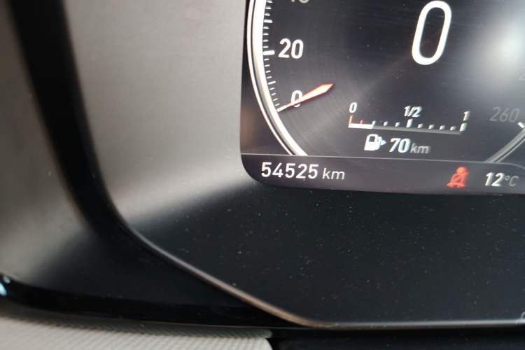 Used Lynk & Co 01 2017 2.0T Two-Wheel Drive Zhaopu Version Odometer Close Up