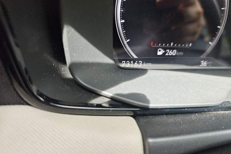 Used Lynk & Co 01 2017 2.0T Two-Wheel Drive Zhaopu Version Odometer Close Up