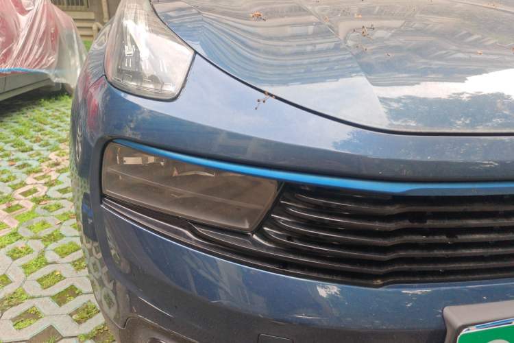 Used Lynk & Co 01 2017 2.0T Two-Wheel Drive Zhaopu Version Right Front Headlight
