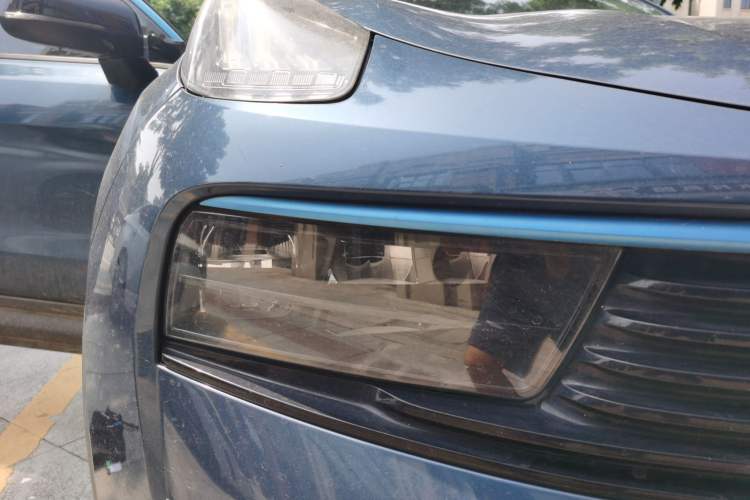 Used Lynk & Co 01 2017 2.0T Two-Wheel Drive Zhaopu Version Right Front Headlight
