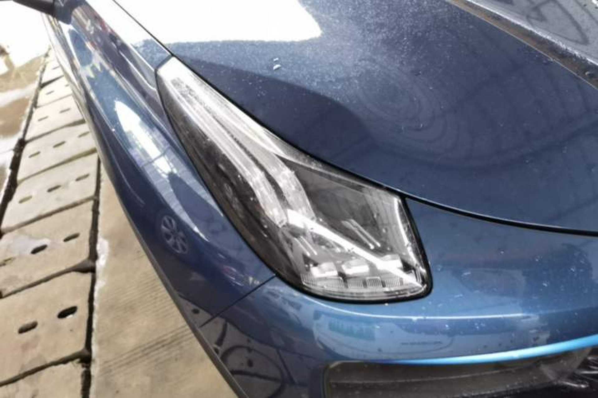 Used Lynk & Co 01 2017 2.0T Two-Wheel Drive Zhaopu Version Right Front Headlight