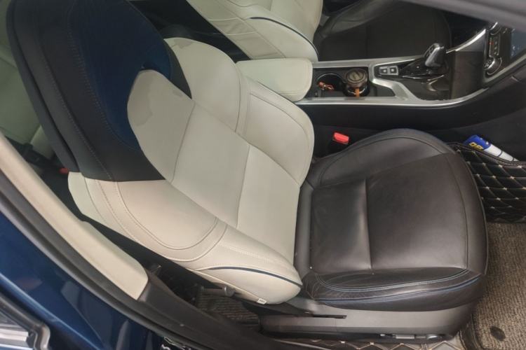 Used Lynk & Co 01 2017 2.0T Two-Wheel Drive Zhaopu Version Right Front Seat