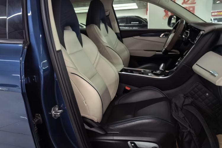 Used Lynk & Co 01 2017 2.0T Two-Wheel Drive Zhaopu Version Right Front Seat