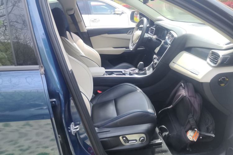 Used Lynk & Co 01 2017 2.0T Two-Wheel Drive Zhaopu Version Right Front Seat