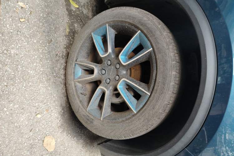 Used Lynk & Co 01 2017 2.0T Two-Wheel Drive Pro Edition Right Front Wheel Hub