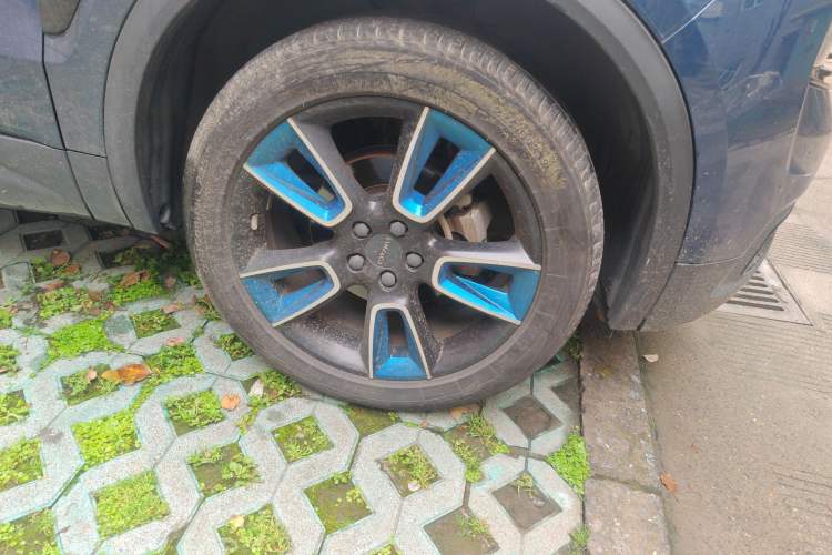 Used Lynk & Co 01 2017 2.0T Two-Wheel Drive Zhaopu Version Right Front Wheel Hub