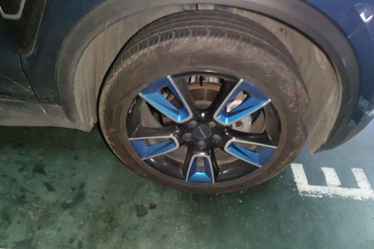 Used Lynk & Co 01 2017 2.0T Two-Wheel Drive Zhaopu Version Right Front Wheel Hub