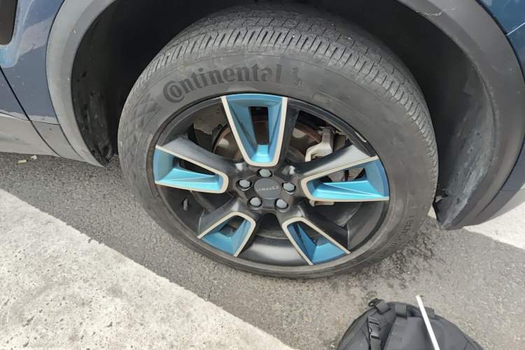 Used Lynk & Co 01 2017 2.0T Two-Wheel Drive Zhaopu Version Right Front Wheel Hub