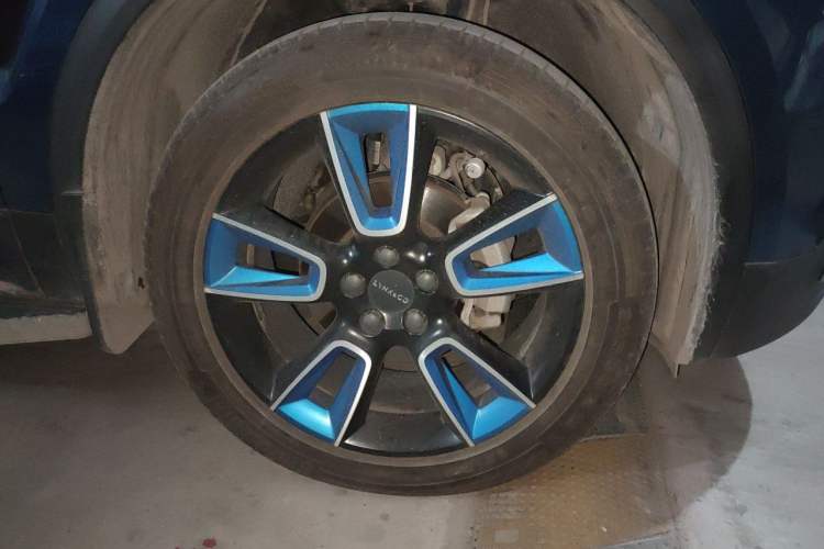 Used Lynk & Co 01 2017 2.0T Two-Wheel Drive Zhaopu Version Right Front Wheel Hub