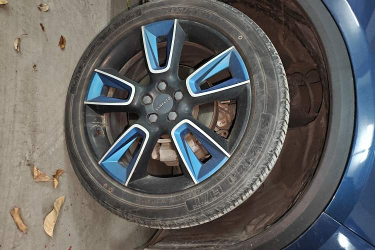 Used Lynk & Co 01 2017 2.0T Two-Wheel Drive Zhaopu Version Right Front Wheel Hub
