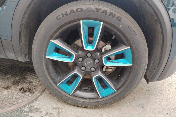 Used Lynk & Co 01 2017 2.0T Two-Wheel Drive Zhaopu Version Right Front Wheel Hub