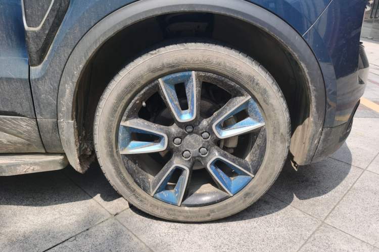 Used Lynk & Co 01 2017 2.0T Two-Wheel Drive Zhaopu Version Right Front Wheel Hub