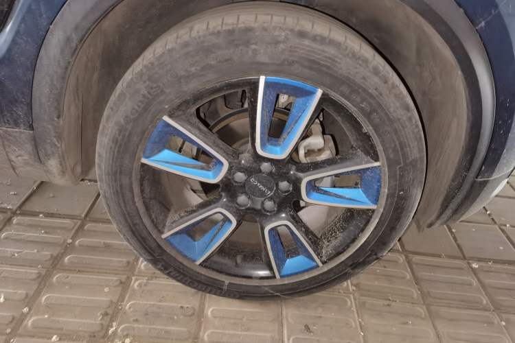 Used Lynk & Co 01 2017 2.0T Two-Wheel Drive Zhaopu Version Right Front Wheel Hub