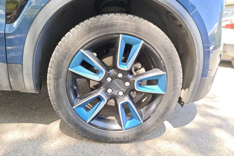 Used Lynk & Co 01 2017 2.0T Two-Wheel Drive Zhaopu Version Right Front Wheel Hub