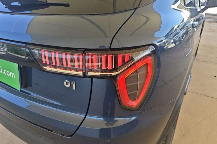 Used Lynk & Co 01 2017 2.0T Two-Wheel Drive Zhaopu Version Right Rear Taillight