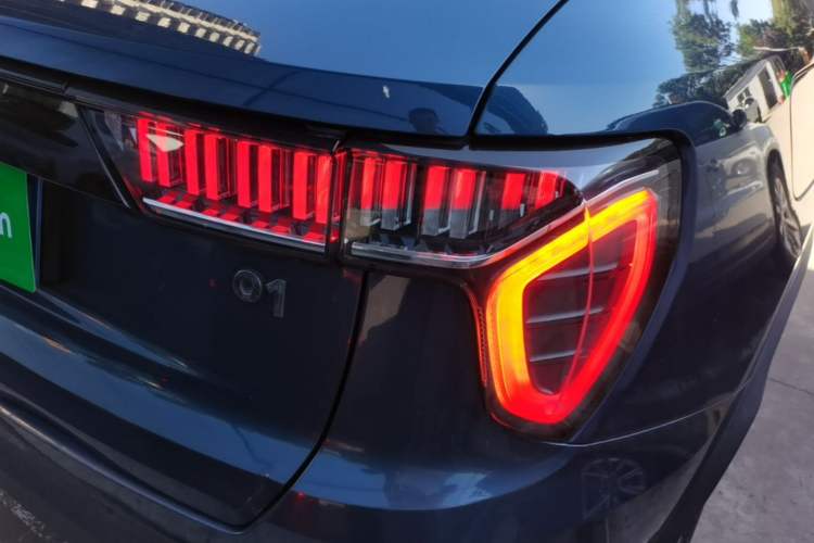 Used Lynk & Co 01 2017 2.0T Two-Wheel Drive Zhaopu Version Right Rear Taillight