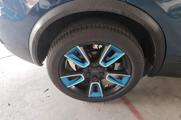 Used Lynk & Co 01 2017 2.0T Two-Wheel Drive Zhaopu Version Right Rear Wheel Hub