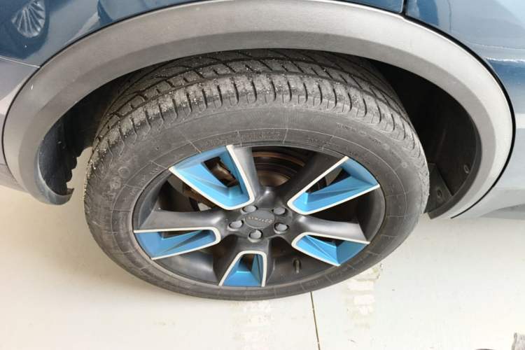 Used Lynk & Co 01 2017 2.0T Two-Wheel Drive Zhaopu Version Right Rear Wheel Hub