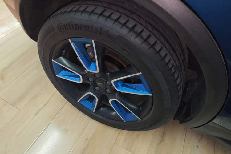 Used Lynk & Co 01 2017 2.0T Two-Wheel Drive Zhaopu Version Right Rear Wheel Hub