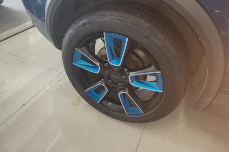 Used Lynk & Co 01 2017 2.0T Two-Wheel Drive Zhaopu Version Right Rear Wheel Hub