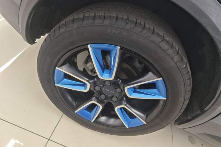 Used Lynk & Co 01 2017 2.0T Two-Wheel Drive Zhaopu Version Right Rear Wheel Hub