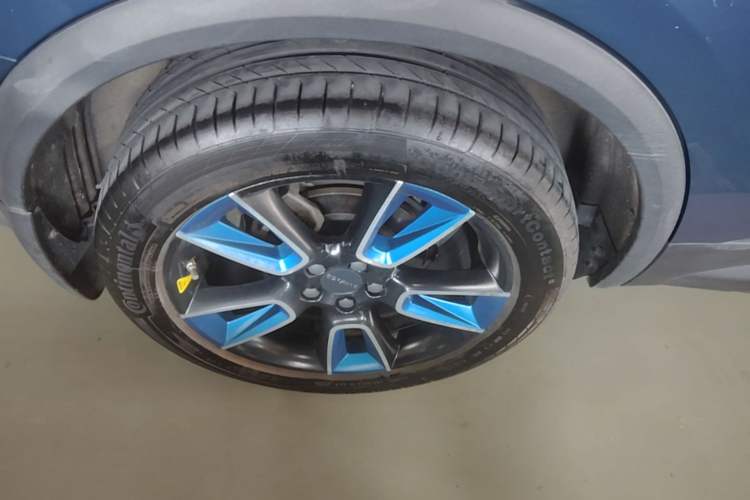 Used Lynk & Co 01 2017 2.0T Two-Wheel Drive Zhaopu Version Right Rear Wheel Hub