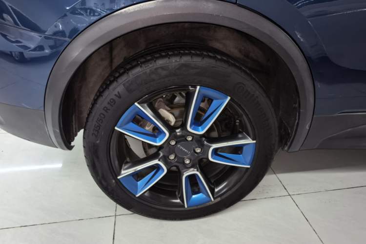 Used Lynk & Co 01 2017 2.0T Two-Wheel Drive Zhaopu Version Right Rear Wheel Hub