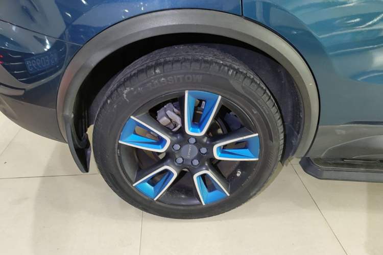Used Lynk & Co 01 2017 2.0T Two-Wheel Drive Zhaopu Version Right Rear Wheel Hub
