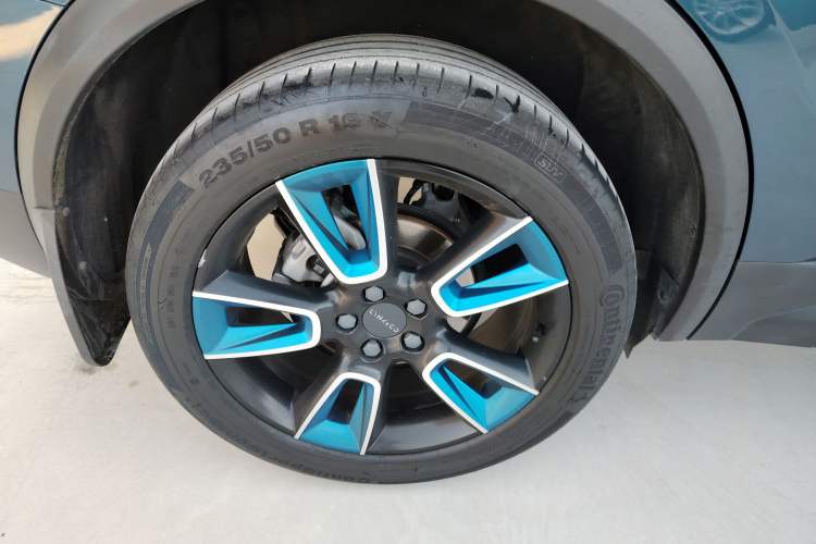 Used Lynk & Co 01 2017 2.0T Two-Wheel Drive Zhaopu Version Right Rear Wheel Hub