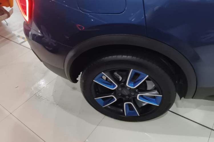 Used Lynk & Co 01 2017 2.0T Two-Wheel Drive Zhaopu Version Right Rear Wheel Hub