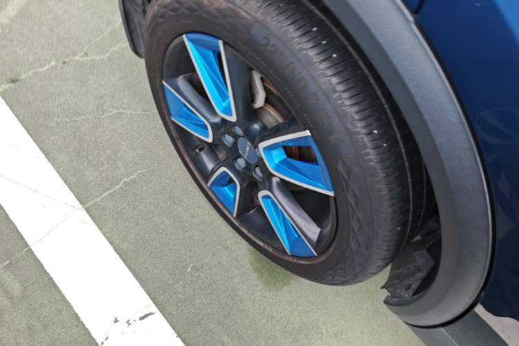 Used Lynk & Co 01 2017 2.0T Two-Wheel Drive Zhaopu Version Right Rear Wheel Hub
