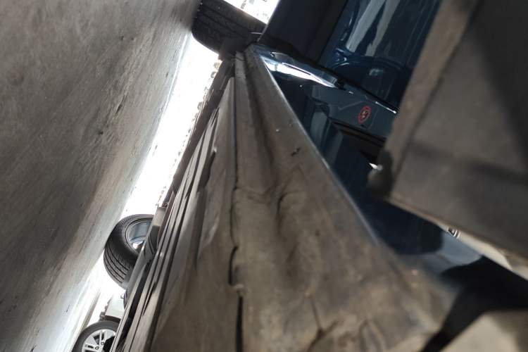 Used Lynk & Co 01 2017 2.0T Two-Wheel Drive Zhaopu Version Right Side Sill