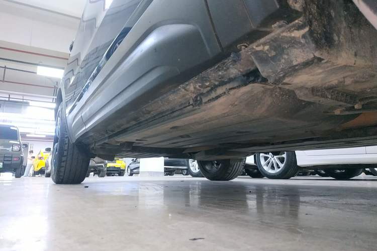 Used Lynk & Co 01 2017 2.0T Two-Wheel Drive Zhaopu Version Right Side Sill