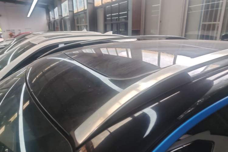 Used Lynk & Co 01 2017 2.0T Two-Wheel Drive Zhaopu Version Roof