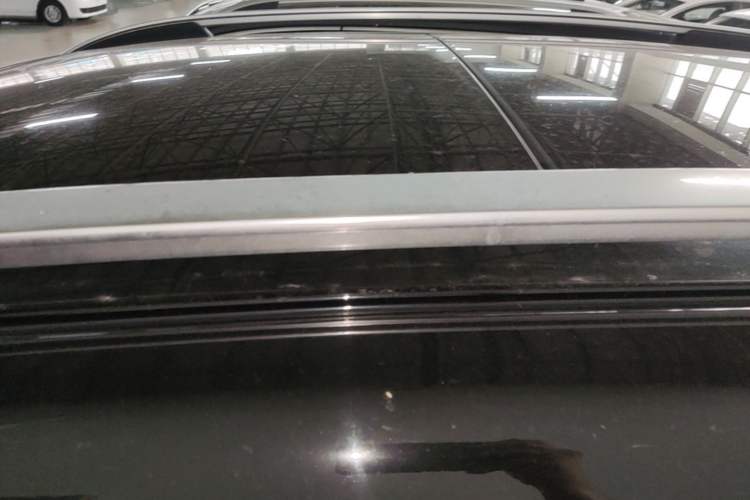 Used Lynk & Co 01 2017 2.0T Two-Wheel Drive Zhaopu Version Roof