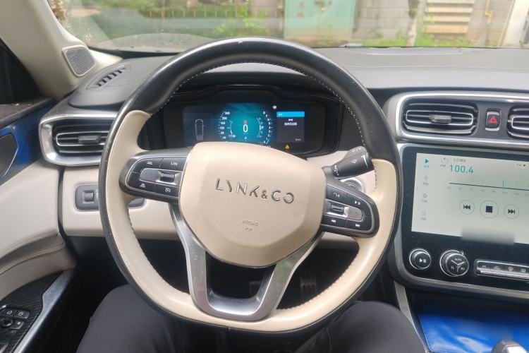 Used Lynk & Co 01 2017 2.0T Two-Wheel Drive Zhaopu Version Steering Wheel