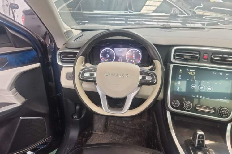 Used Lynk & Co 01 2017 2.0T Two-Wheel Drive Zhaopu Version Steering Wheel