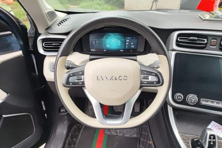 Used Lynk & Co 01 2017 2.0T Two-Wheel Drive Zhaopu Version Steering Wheel