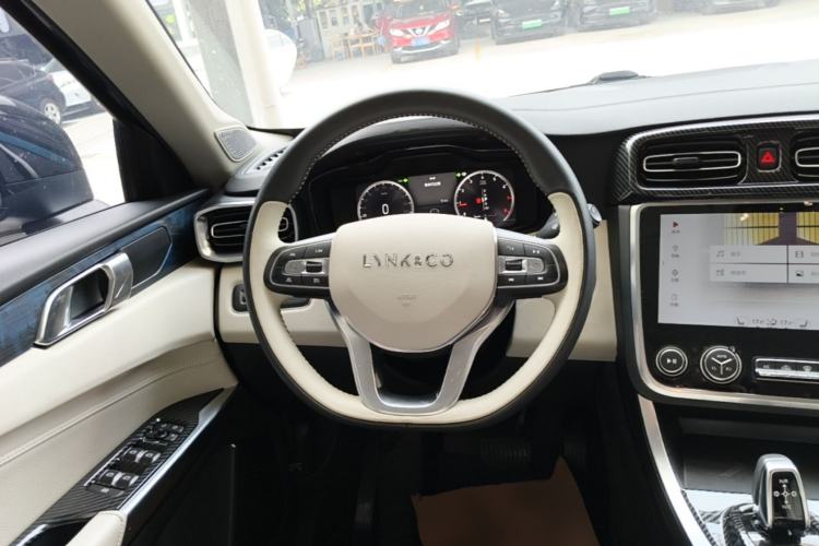 Used Lynk & Co 01 2017 2.0T Two-Wheel Drive Zhaopu Version Steering Wheel