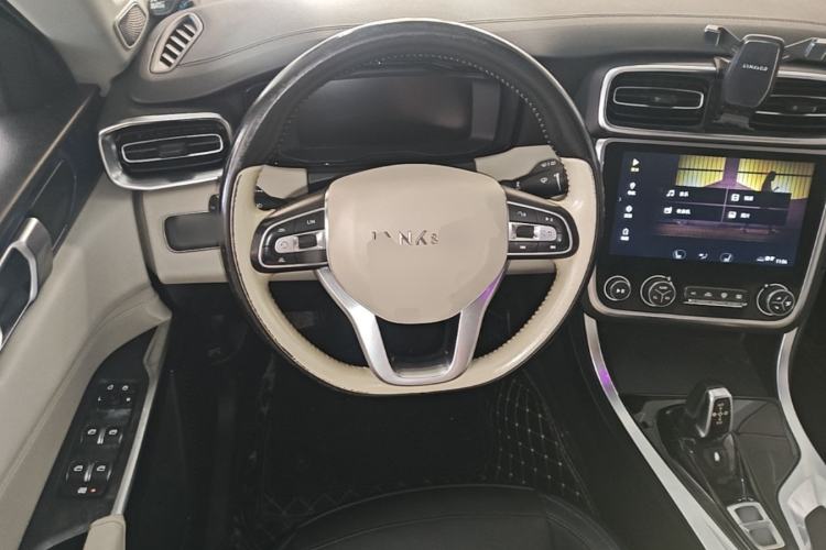 Used Lynk & Co 01 2017 2.0T Two-Wheel Drive Zhaopu Version Steering Wheel