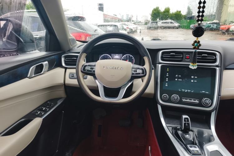 Used Lynk & Co 01 2017 2.0T Two-Wheel Drive Zhaopu Version Steering Wheel
