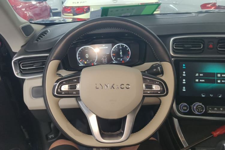 Used Lynk & Co 01 2017 2.0T Two-Wheel Drive Zhaopu Version Steering Wheel