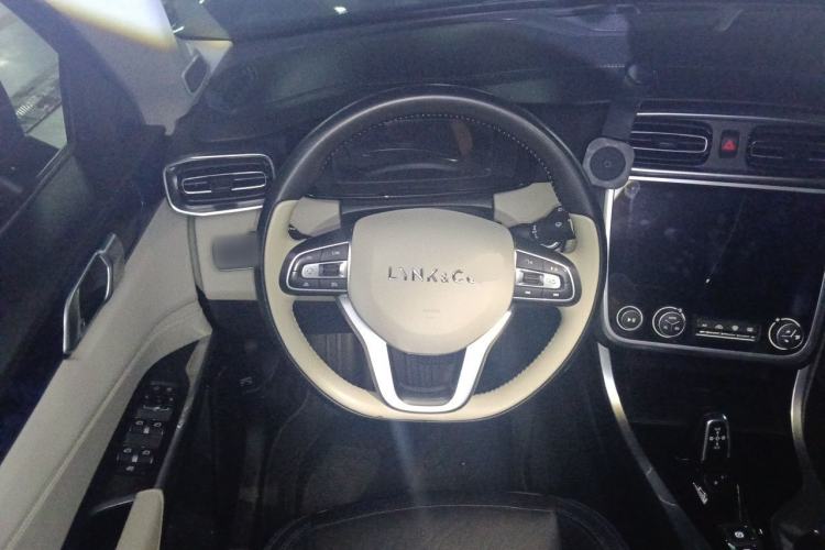 Used Lynk & Co 01 2017 2.0T Two-Wheel Drive Zhaopu Version Steering Wheel